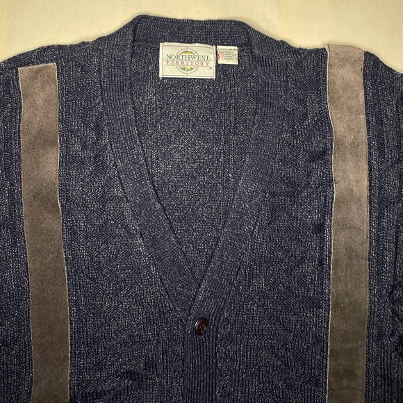 Vintage Knit Cardigan - Picture 2 of 6